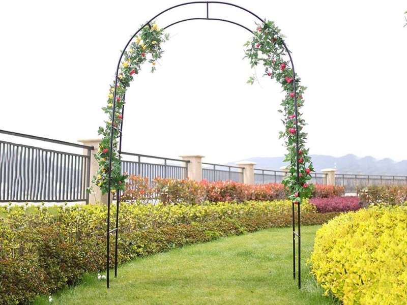 Archway Garden Arch in a Garden