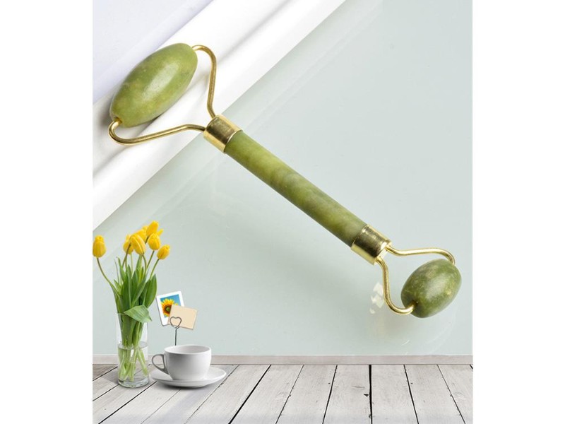 Facial Jade Roller Massage for Skin Care