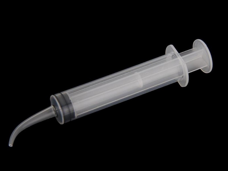 12cc Disposable Dental Irrigation Syringe with Curved Tip