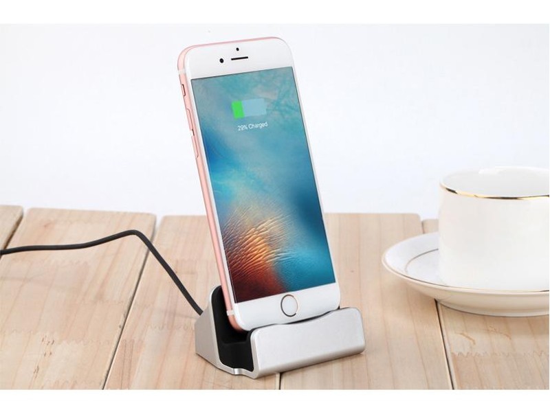 8 Pin Desktop Stand Charging Dock for iPhone - Silver