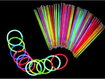 100-Pack Assorted Colour Glow Sticks for Parties
