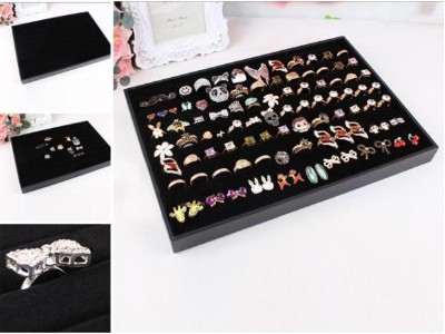 Jewellery Display Box (Black, 100 Slots)