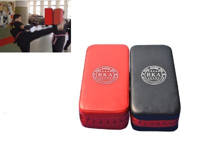 2 x Firm Kick pads/Mitts - PU Leather Black